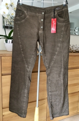 Spodnie damskie gniecione w kolorze brązowym Made in Italy