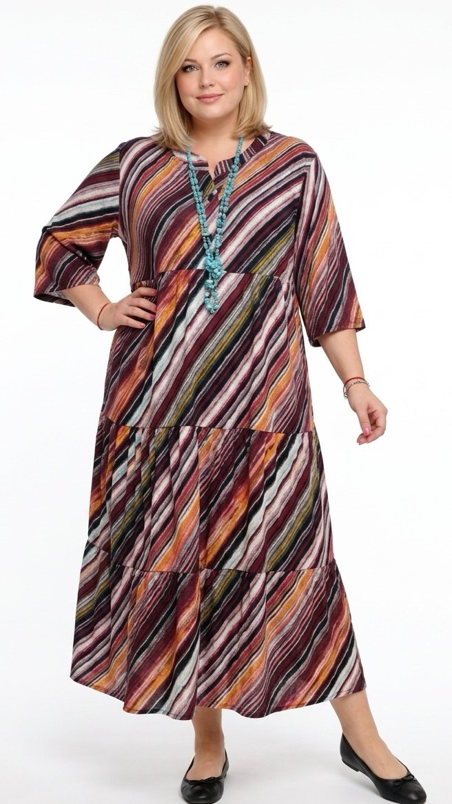 sukienka marki rafay z guzikami na dekolcie, model plus size sukienka marki rafay z guzikami na dekolcie, model plus size