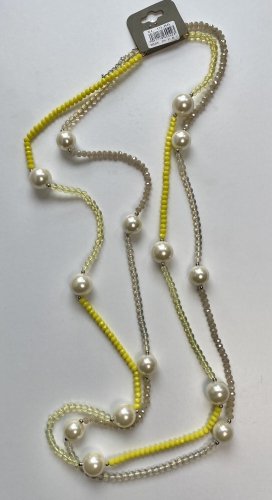 naszyjnik z perłowymi kulkami