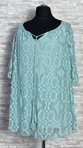 koronkowa tunika na podszewce