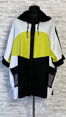 kurtka zedd plus z kapturem, model plus size