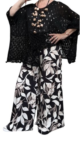 szerokie spodnie we wzory, model plus size