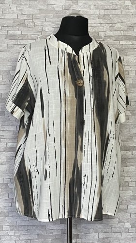 wiskozowa bluzka z ozdobnym guzikiem