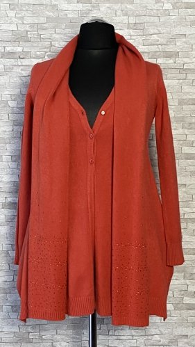 rozpinany sweter w komplecie z szalikiem, dwa kolory