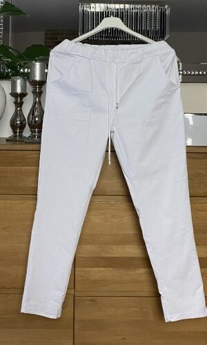 białe spodnie z kieszeniami, made in italy
