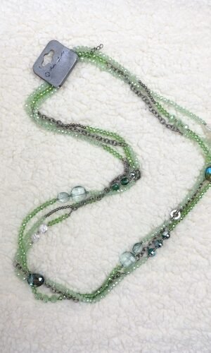 elegancki naszyjnik w kolorze miętowym