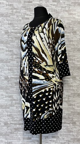 wiskozowa sukienka ophilia z kieszeniami wiskozowa sukienka ophilia z kieszeniami