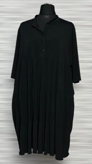 czarna sukienka marki rafay