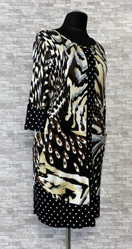 wiskozowa sukienka ophilia z kieszeniami wiskozowa sukienka ophilia z kieszeniami