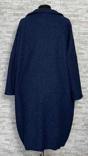 płaszcz damski typu boucle z kieszeniami płaszcz damski typu boucle z kieszeniami