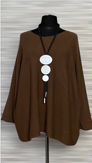 dzianinowy sweter oversize z długimi rękawami