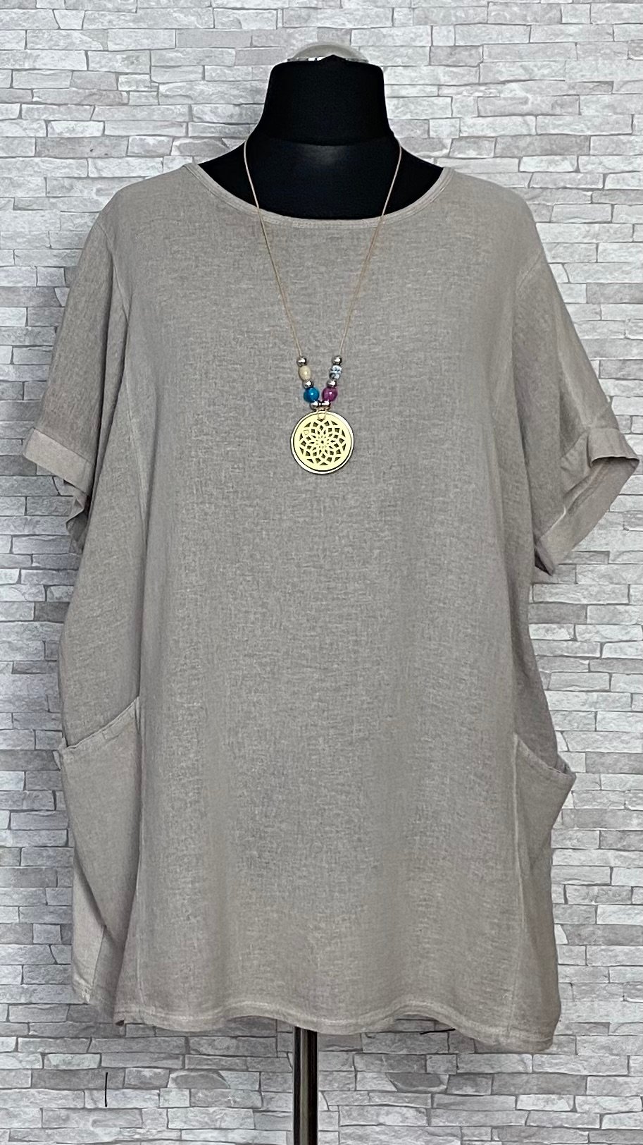 bawełniano lniana bluzka z wisiorkiem bawełniano lniana bluzka z wisiorkiem