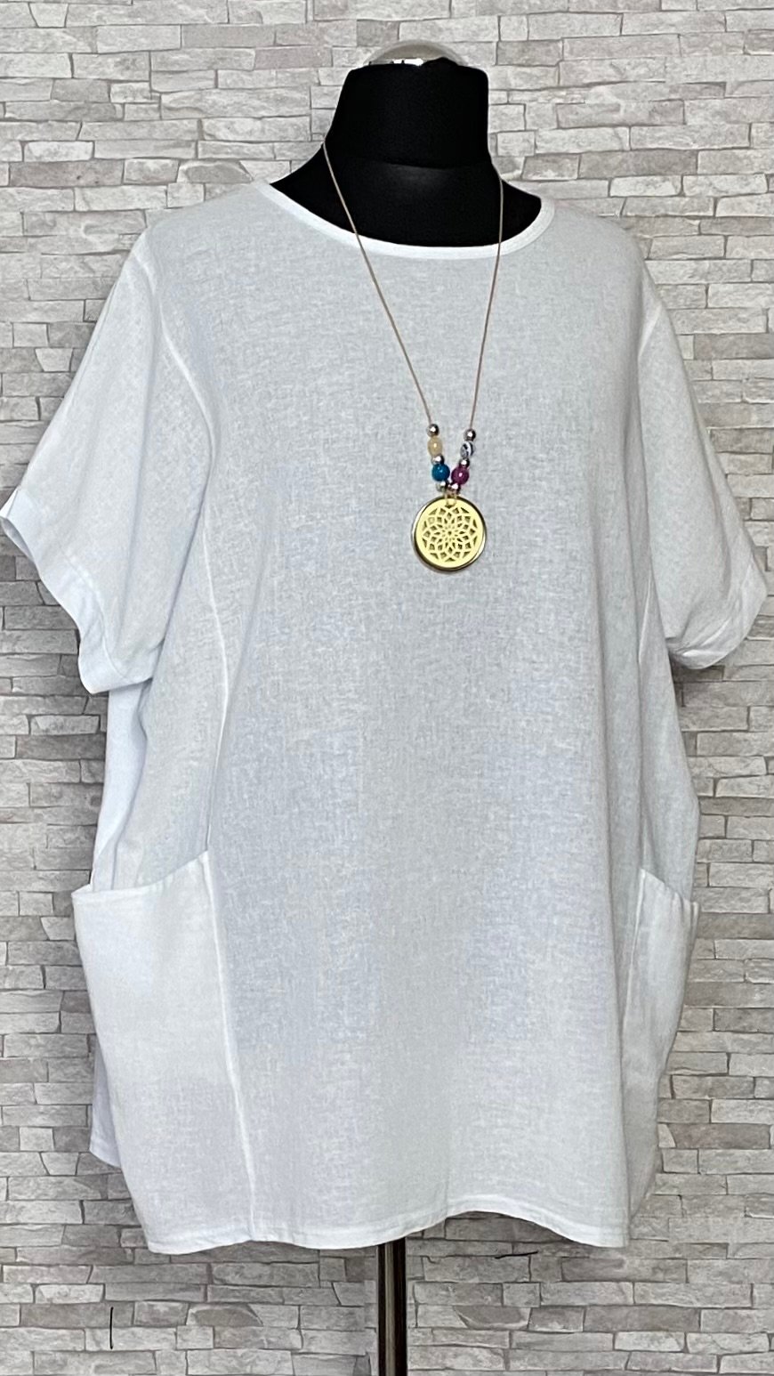 bawełniano lniana bluzka z wisiorkiem bawełniano lniana bluzka z wisiorkiem