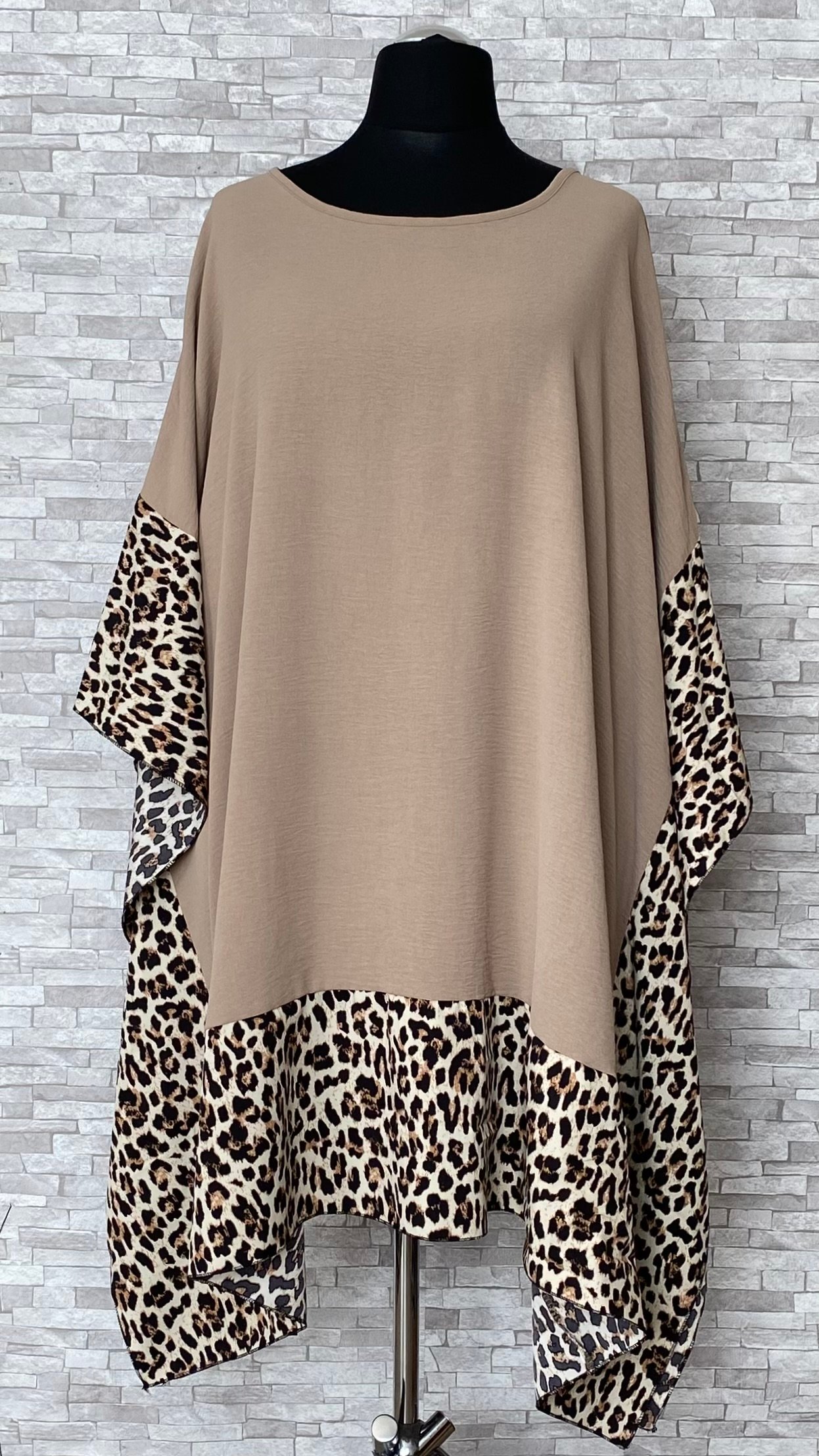 wiskozowe ponczo / tunika z panterką wiskozowe ponczo / tunika z panterką