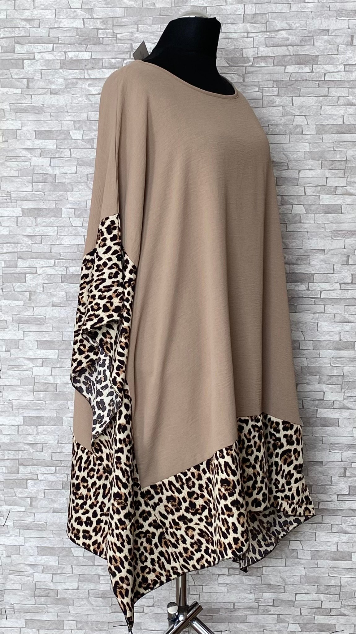 wiskozowe ponczo / tunika z panterką wiskozowe ponczo / tunika z panterką