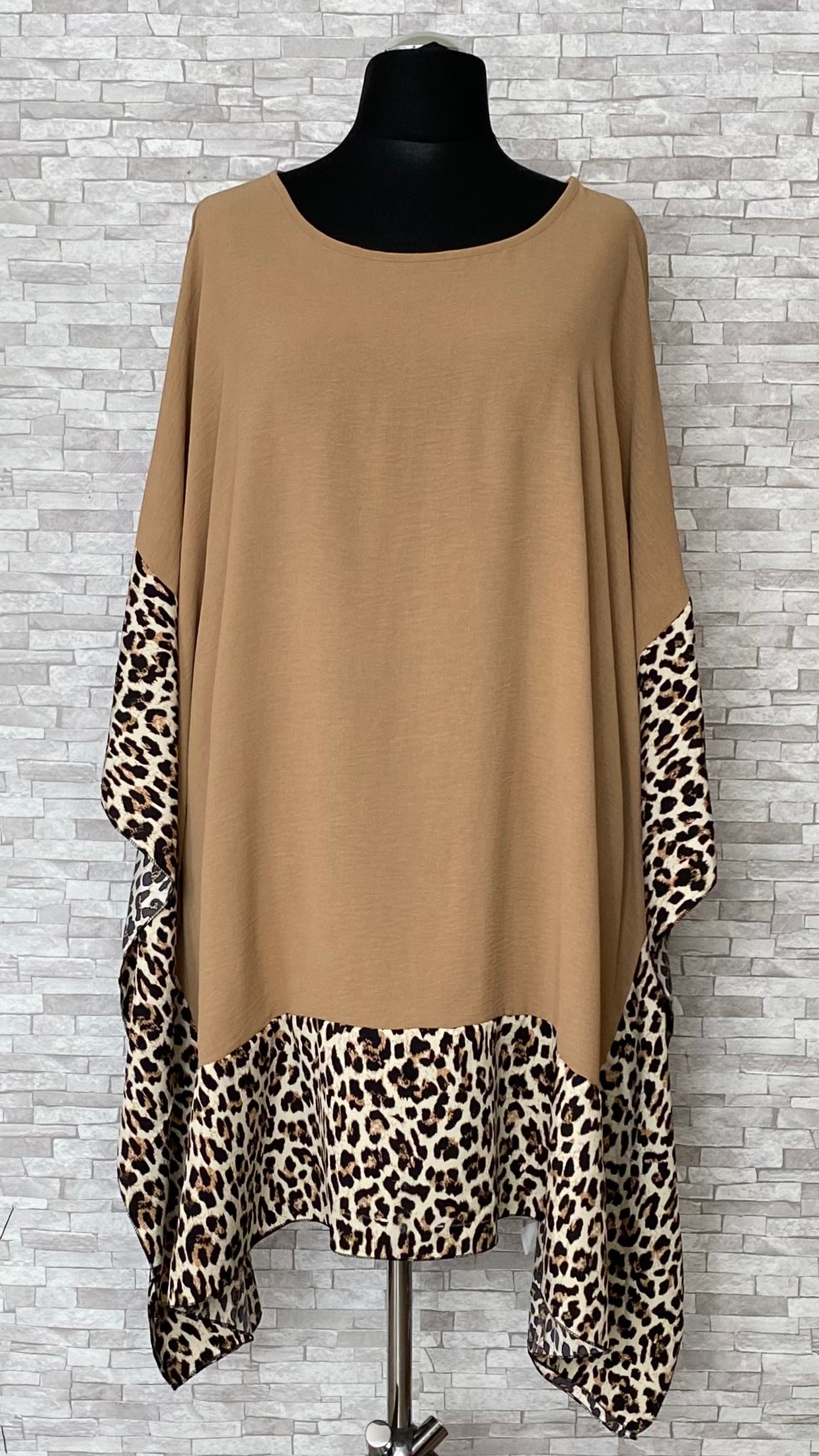 wiskozowe ponczo / tunika z panterką wiskozowe ponczo / tunika z panterką