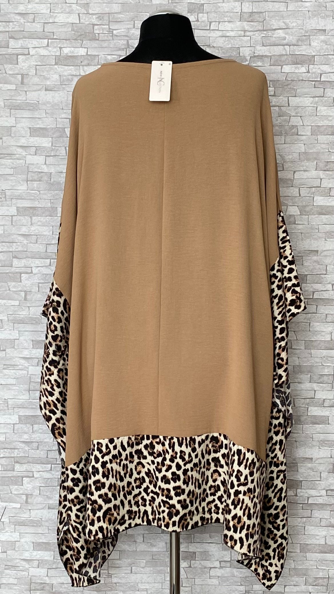 wiskozowe ponczo / tunika z panterką wiskozowe ponczo / tunika z panterką