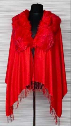 szal damski z futerkowym kołnierzem