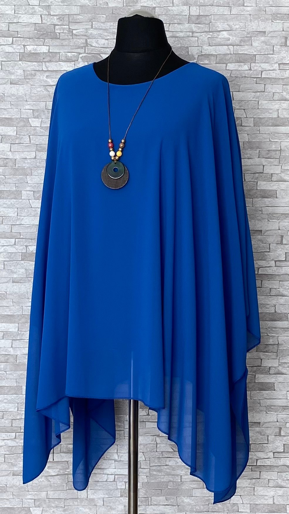 szyfonowe ponczo z wisiorkiem szyfonowe ponczo z wisiorkiem