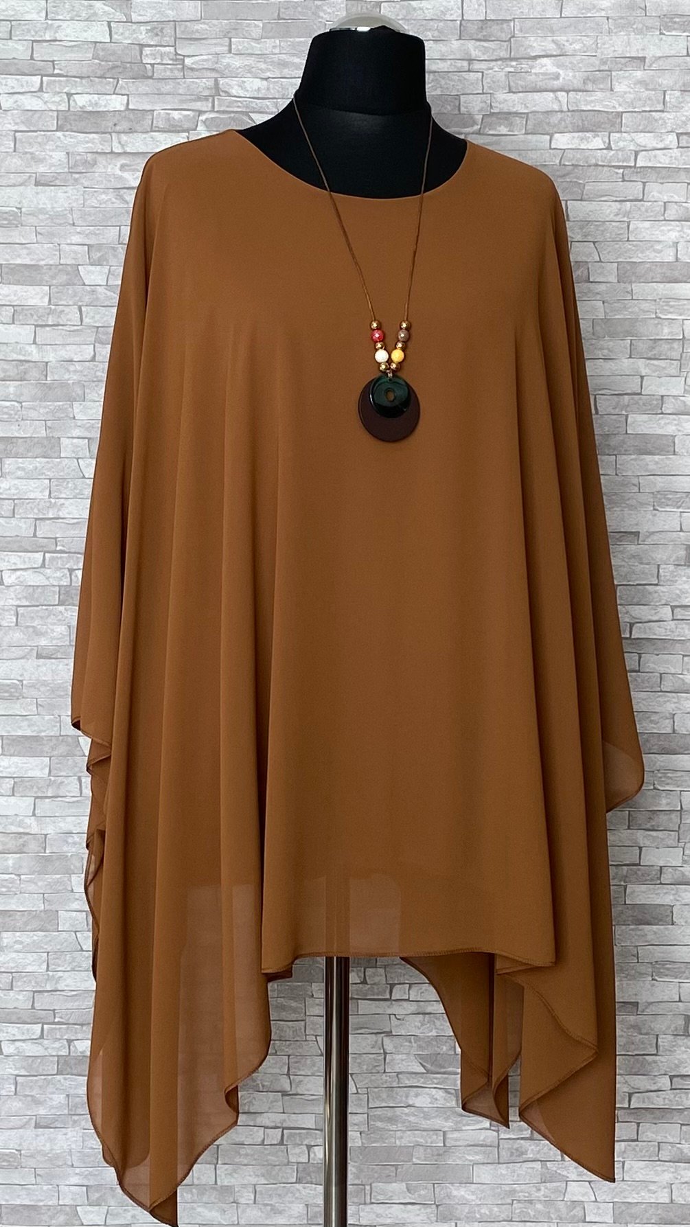 szyfonowe ponczo z wisiorkiem szyfonowe ponczo z wisiorkiem