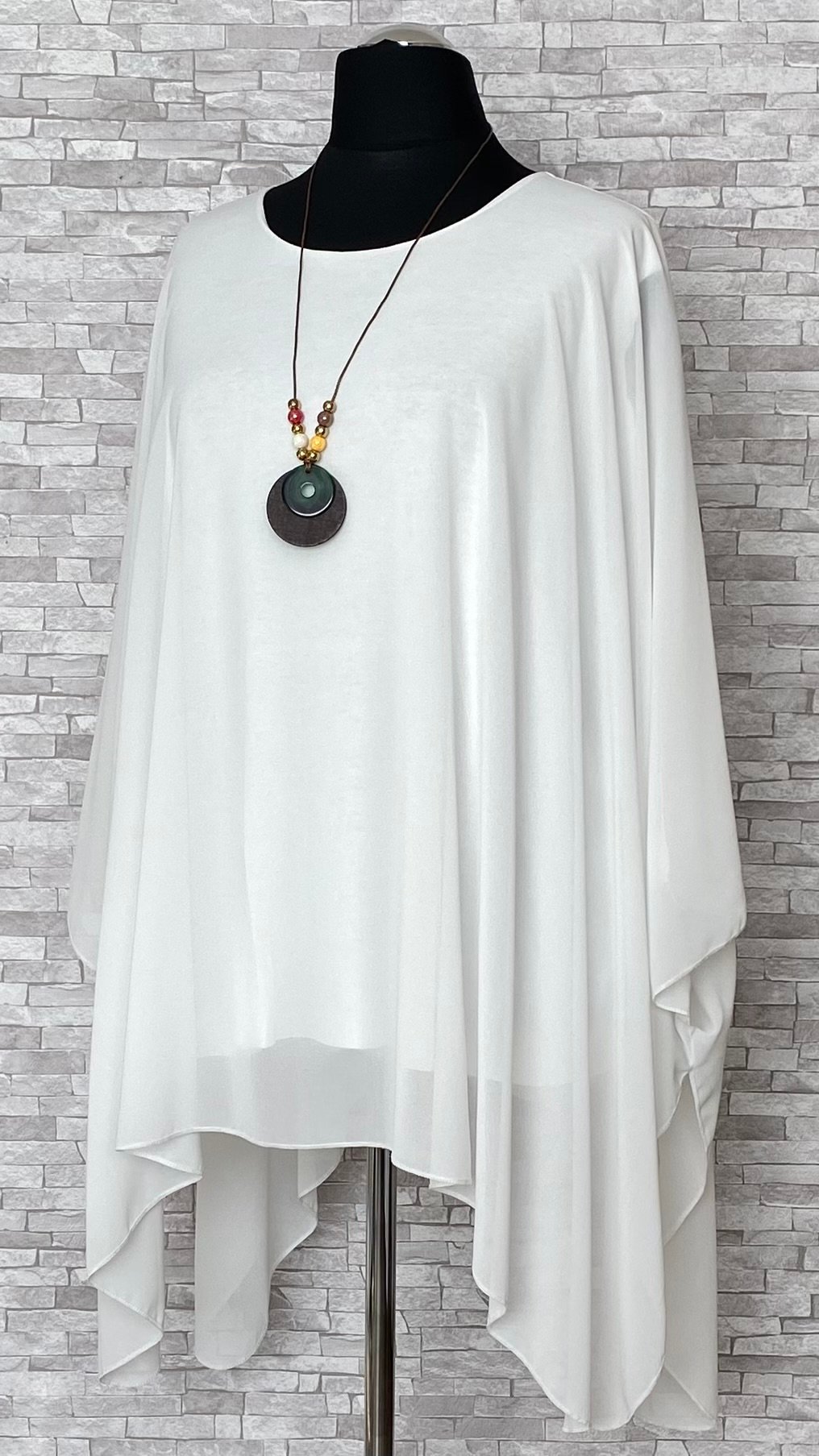 szyfonowe ponczo z wisiorkiem szyfonowe ponczo z wisiorkiem