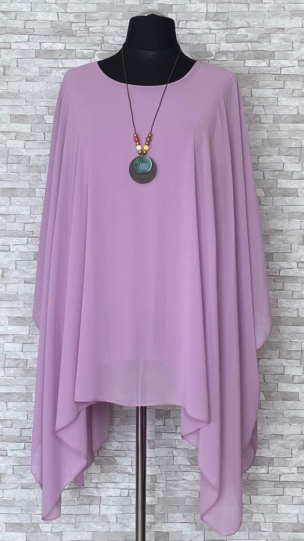 szyfonowe ponczo z wisiorkiem szyfonowe ponczo z wisiorkiem