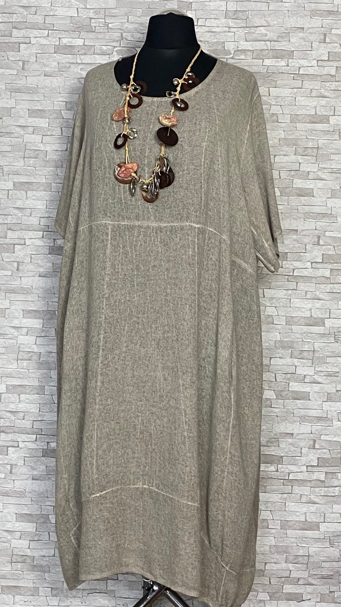 wiskozowo lniana sukienka moonshine mode z kieszeniami wiskozowo lniana sukienka moonshine mode z kieszeniami