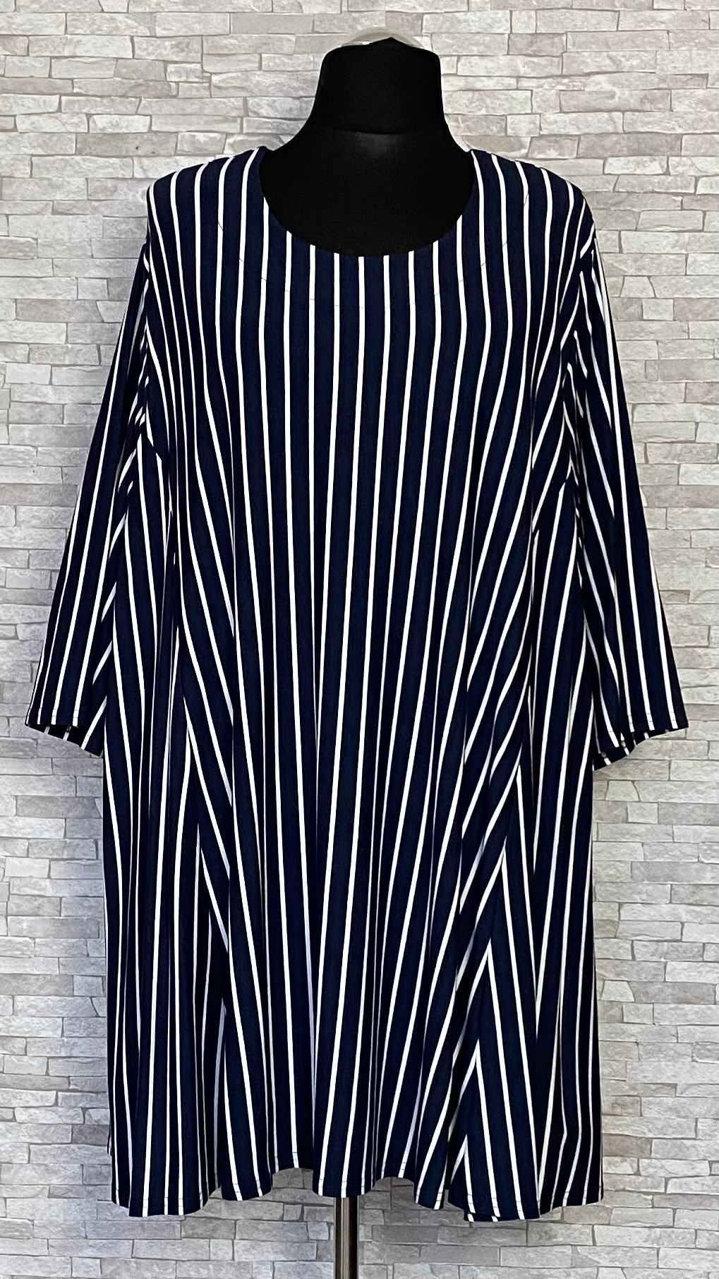 granatowa tunika new jersey fashion w białe paski granatowa tunika new jersey fashion w białe paski