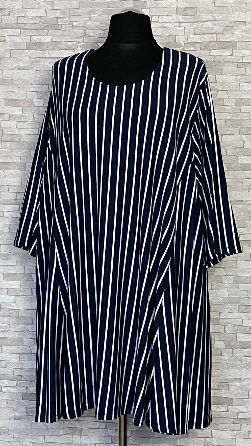 granatowa tunika new jersey fashion w białe paski granatowa tunika new jersey fashion w białe paski