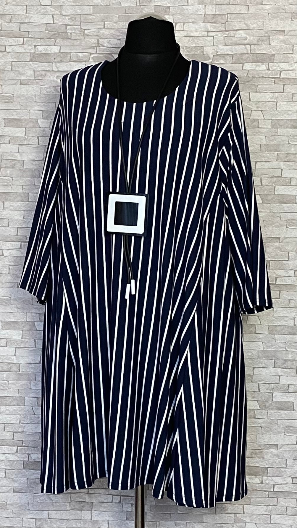 granatowa tunika new jersey fashion w białe paski granatowa tunika new jersey fashion w białe paski