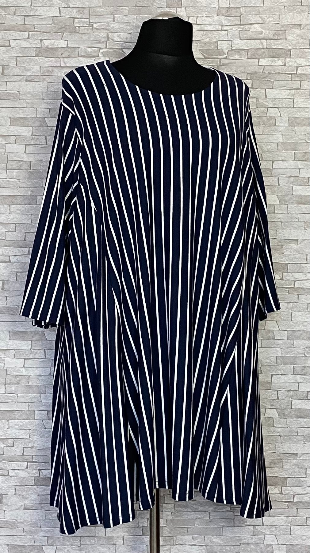 granatowa tunika new jersey fashion w białe paski granatowa tunika new jersey fashion w białe paski