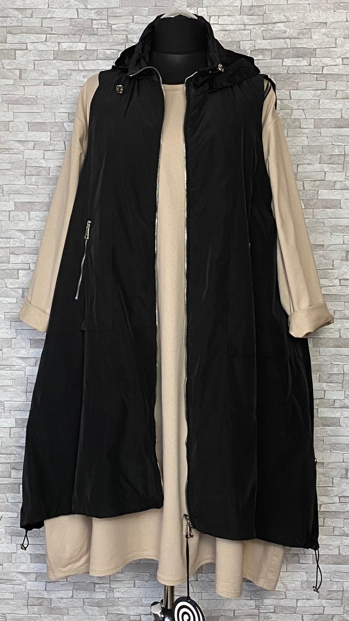 długa kamizelka damska z kapturem (kopia) długa kamizelka damska z kapturem (kopia)