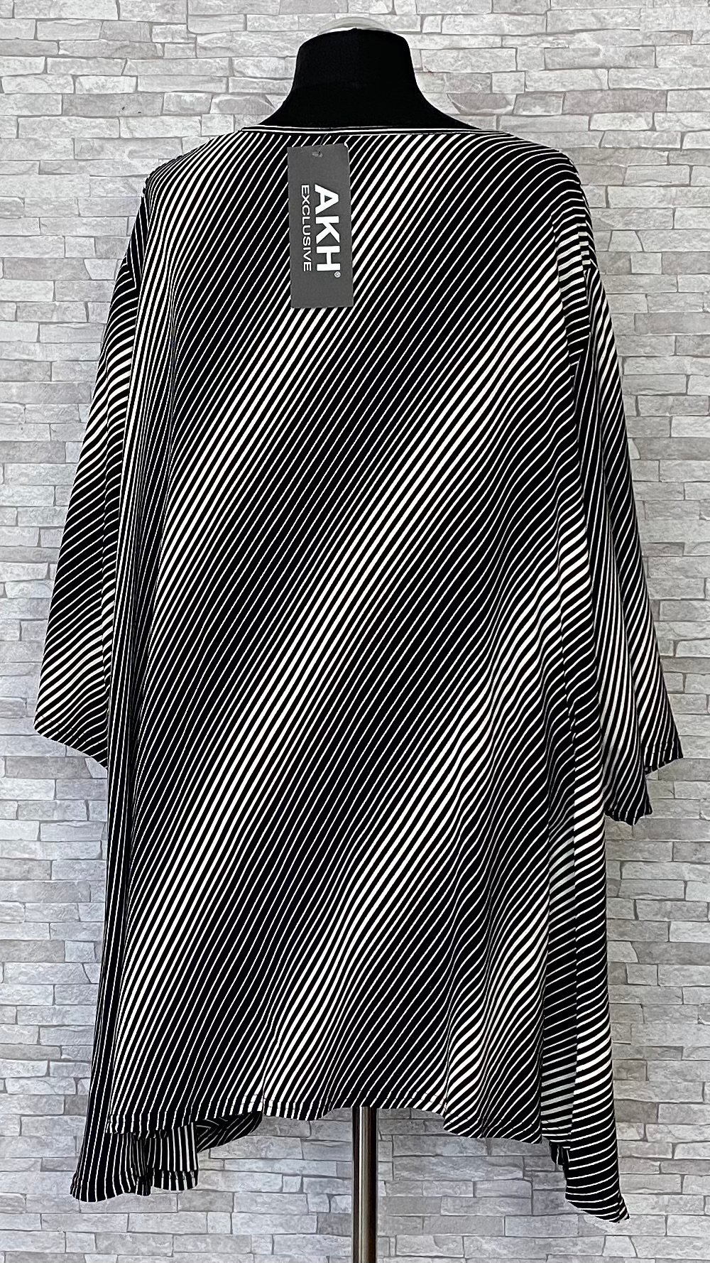 wiskozowa tunika akh exclusive w paski wiskozowa tunika akh exclusive w paski